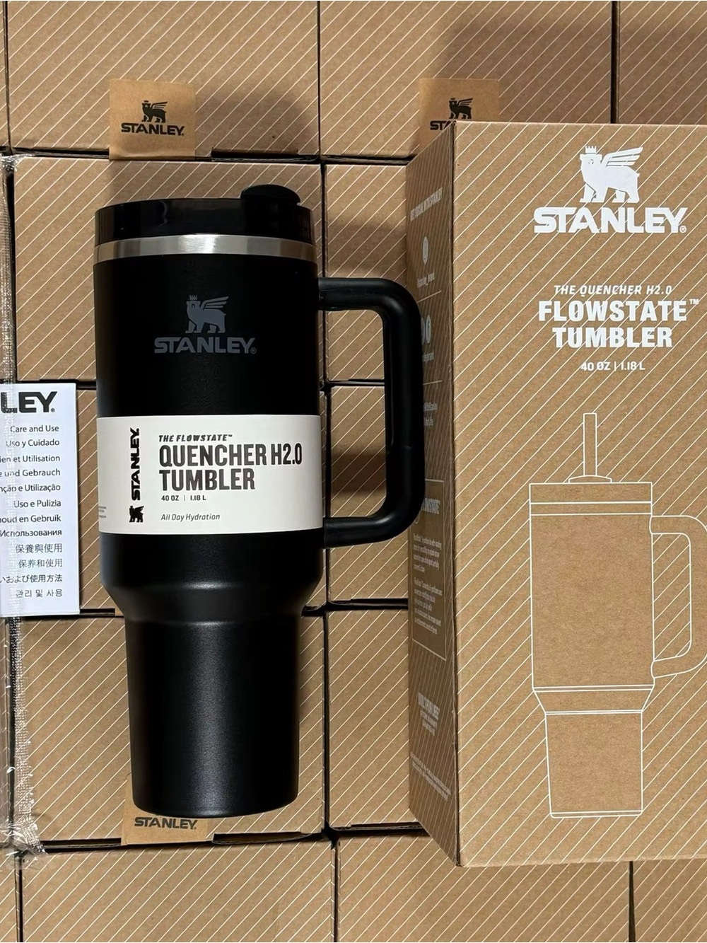 Stanley 40oz Stainless Steel H2.0 Flowstate Quencher Tumbler Black
